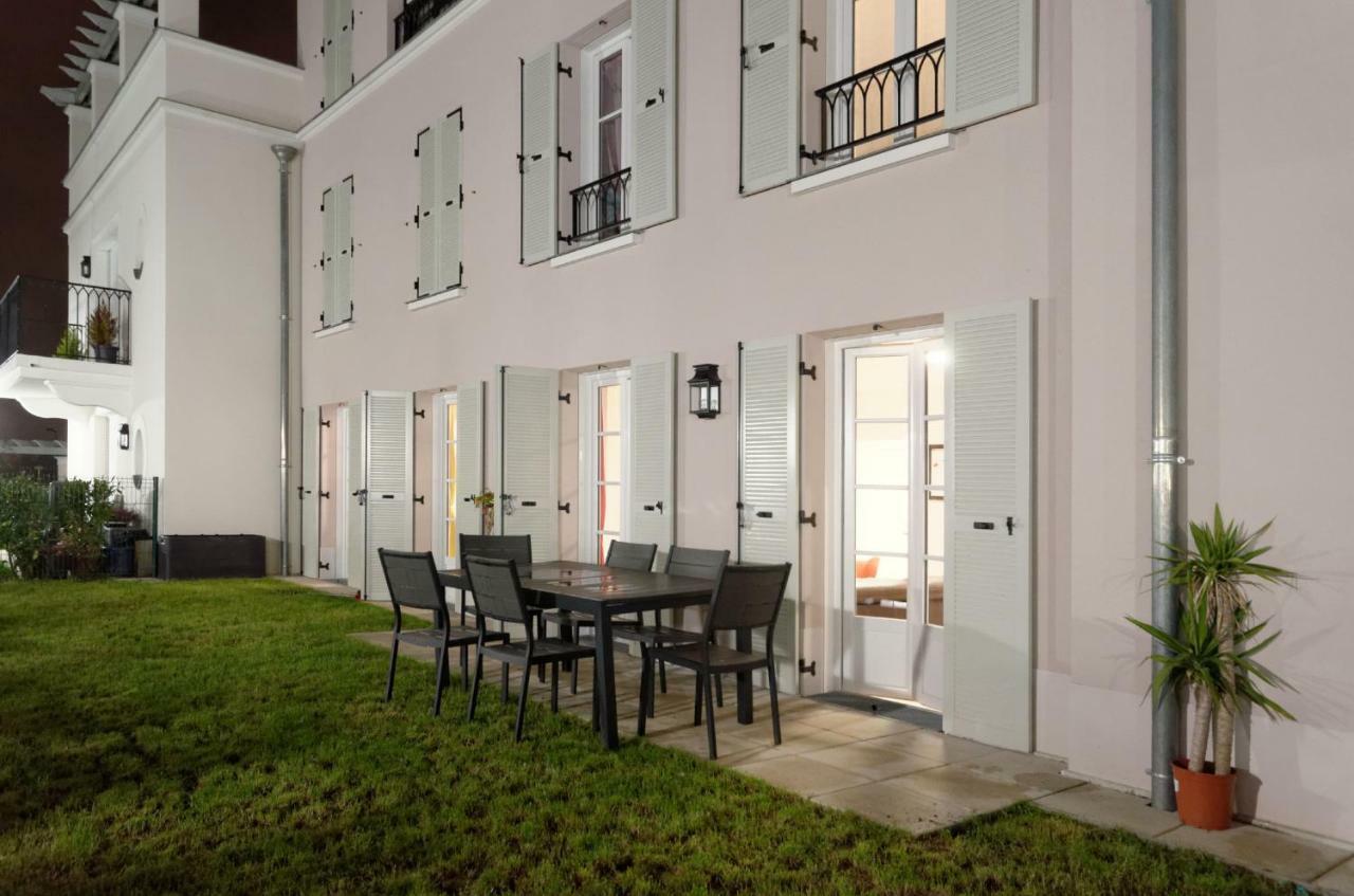 Ferienwohnung Red-line Serris Exterior foto