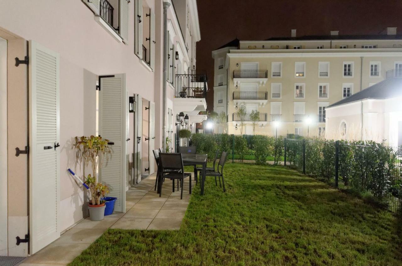 Ferienwohnung Red-line Serris Exterior foto