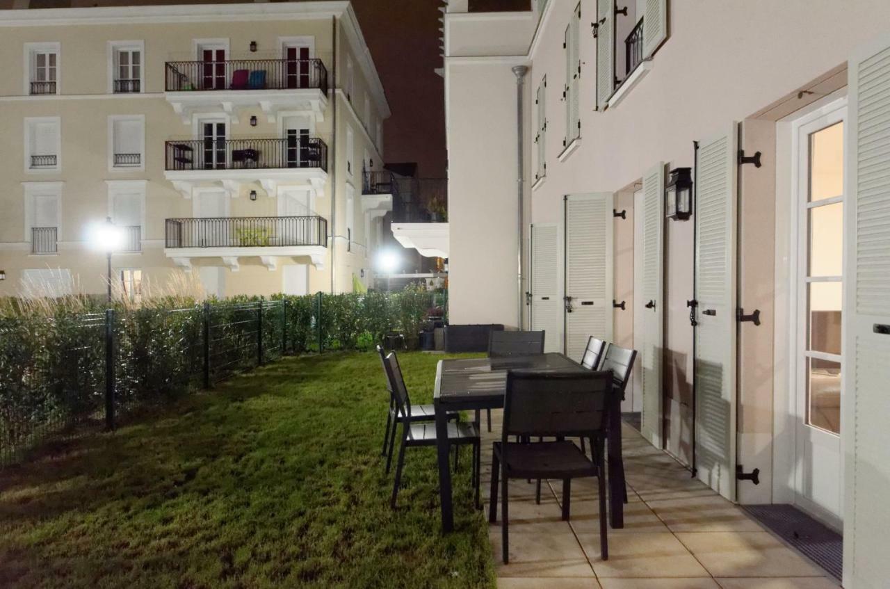 Ferienwohnung Red-line Serris Exterior foto